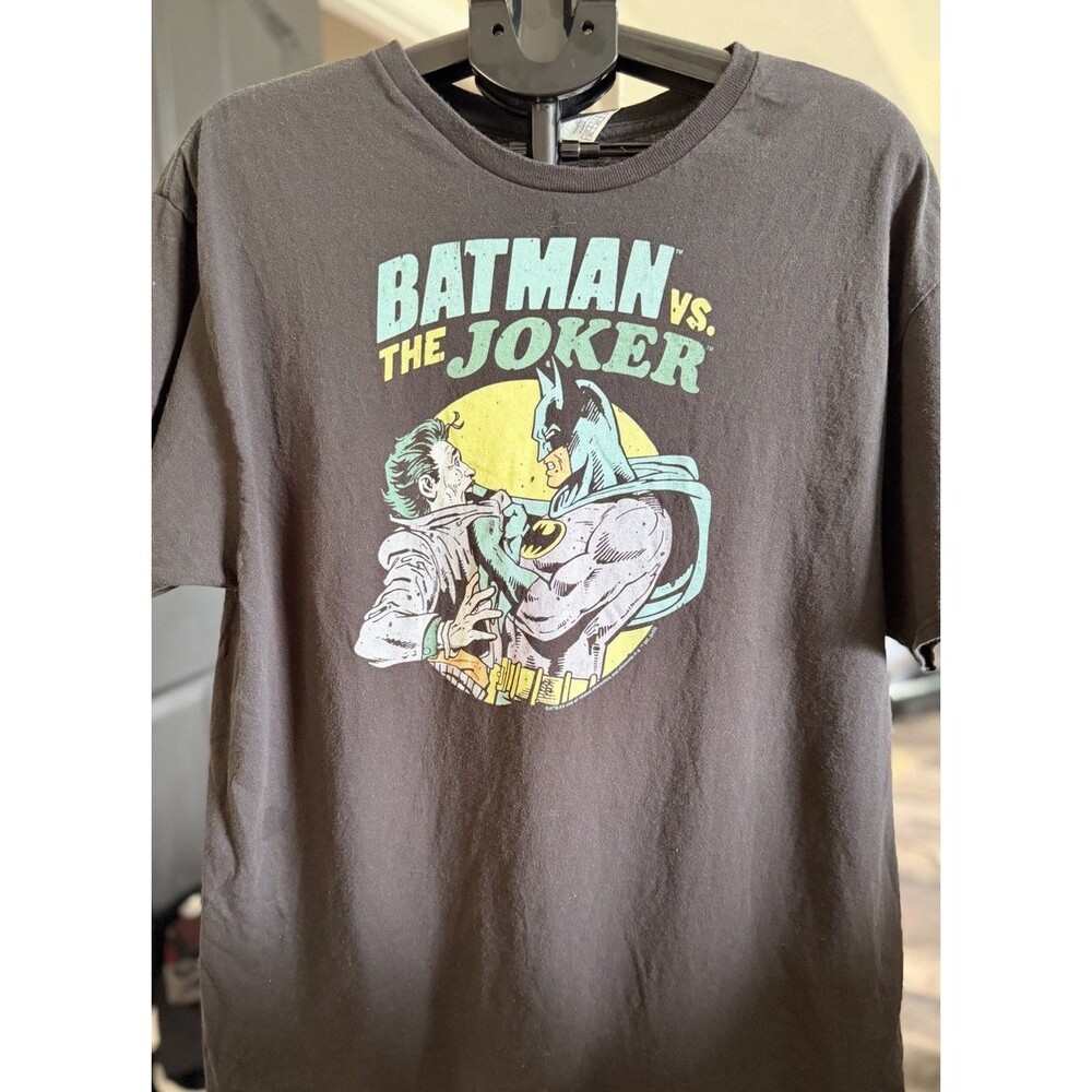 Batman Vs Joker Men’s Black Retro Graphic T-Shirt SZ XL
